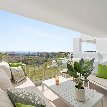 Alcazaba Lagoon Retreat For 4 *